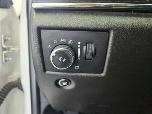 Used 2018 Jeep Grand Cherokee Summit image 35