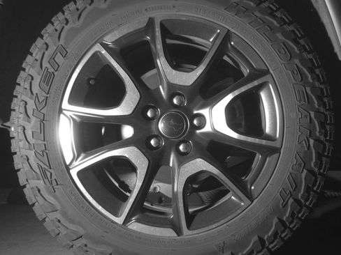 Used 2025 Jeep Compass Trailhawk AWD/4WD image 18