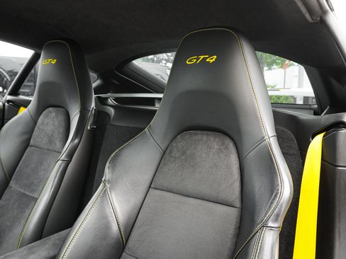 Used 2016 Porsche Cayman GT4 RWD image 20