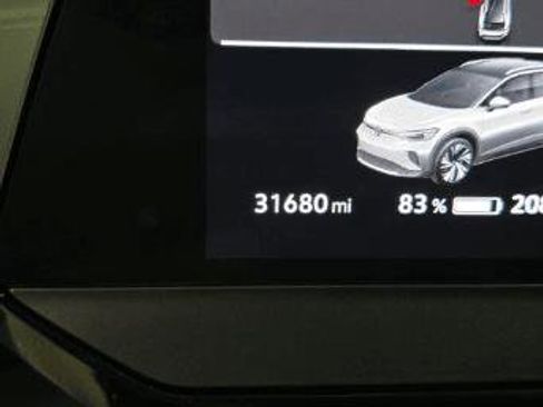 Used 2023 Volkswagen ID.4 2WD image 12