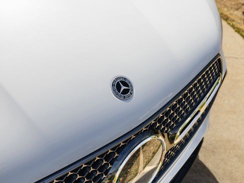 New 2026 Mercedes-Benz GLC 300 4MATIC image 3
