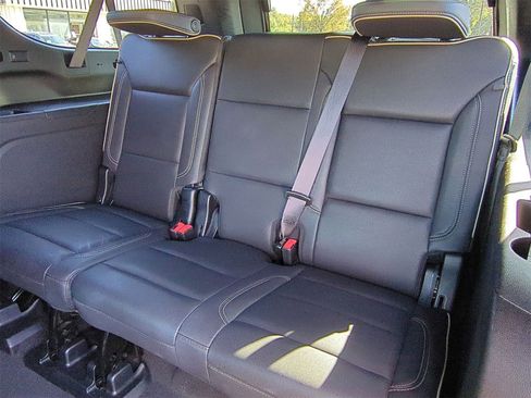 Certified 2023 Chevrolet Suburban Premier image 25