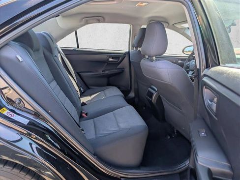 Used 2015 Toyota Camry LE FWD image 17