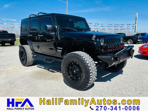 Used 2013 Jeep Wrangler Unlimited Sport AWD/4WD image 7