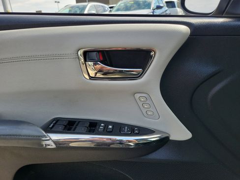 Used 2015 Toyota Avalon XLE Touring FWD image 17