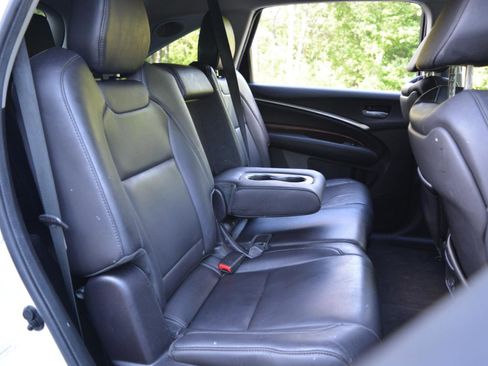 Used 2017 Acura MDX FWD w/ Technology Package image 16