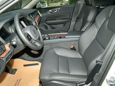 New 2026 Volvo V60 B5 Cross Country Plus w/ Climate Package AWD/4WD image 14
