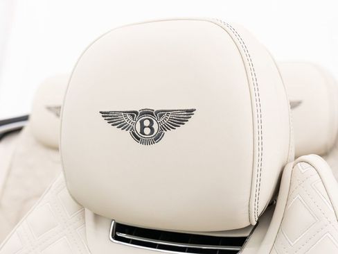Used 2023 Bentley Continental GT Azure AWD/4WD image 25