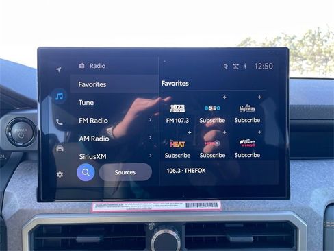 Used 2024 Toyota Tacoma Trailhunter image 30