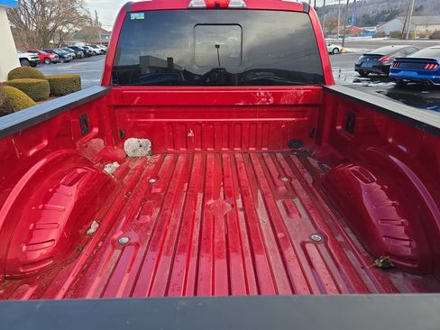 Used 2023 Ford F250 XLT w/ XLT Premium Package image 5
