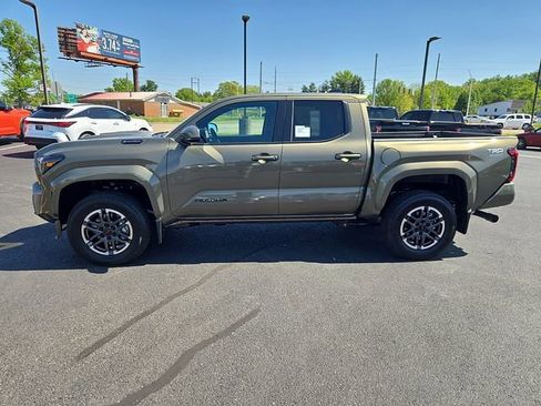 New 2026 Toyota Tacoma TRD Sport AWD/4WD image 10