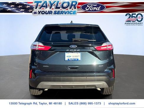 Certified 2024 Ford Edge SEL w/ Convenience Package AWD/4WD image 5