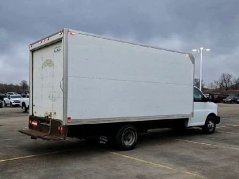 Used 2011 Chevrolet Express 3500 Extended image 8