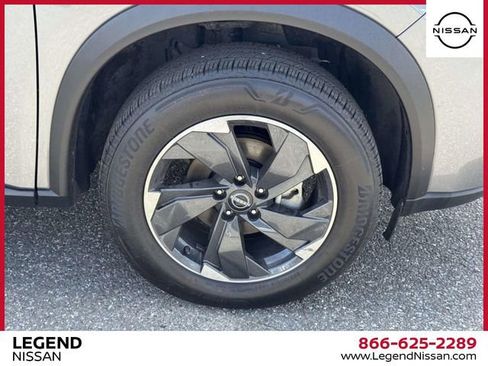 Used 2026 Nissan Rogue SV w/ SV Premium Package AWD/4WD image 9