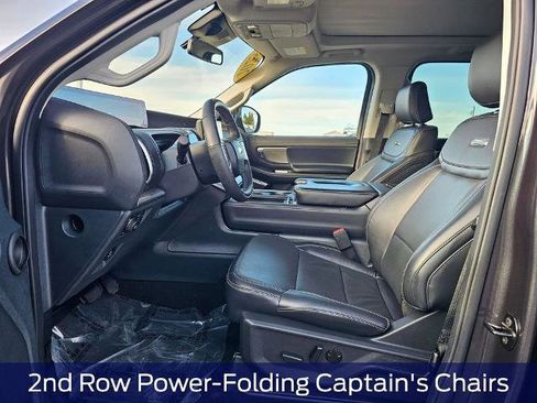 Certified 2025 Ford Expedition Max Platinum image 15