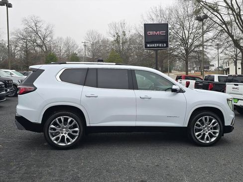 New 2026 GMC Acadia Denali w/ Super Cruise Package image 2