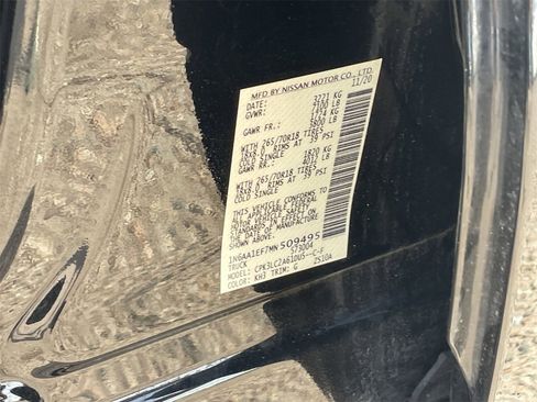 Used 2021 Nissan Titan SV w/ SV Convenience Package image 31