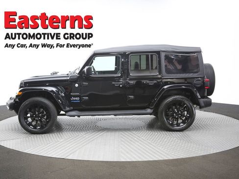 Used 2021 Jeep Wrangler Unlimited Sahara w/ Cold Weather Group AWD/4WD image 60
