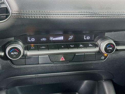 Used 2024 MAZDA MAZDA3 s FWD image 24