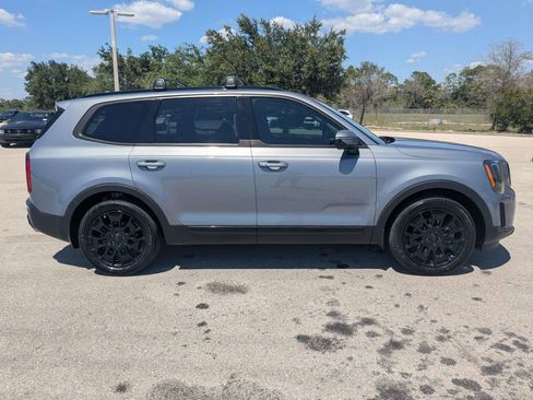 Certified 2021 Kia Telluride SX w/ SX Prestige Package AWD/4WD image 4