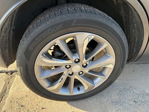 Used 2023 Buick Encore GX Essence w/ Experience Buick Package image 11