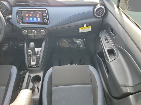 Used 2025 Nissan Versa SV w/ Trunk Package FWD image 17