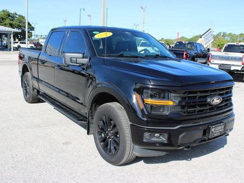 Used 2025 Ford F150 XLT w/ Equipment Group 302A MID AWD/4WD image 15