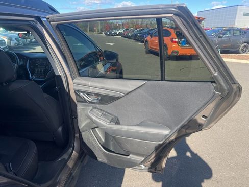 Used 2023 Subaru Outback Premium image 40