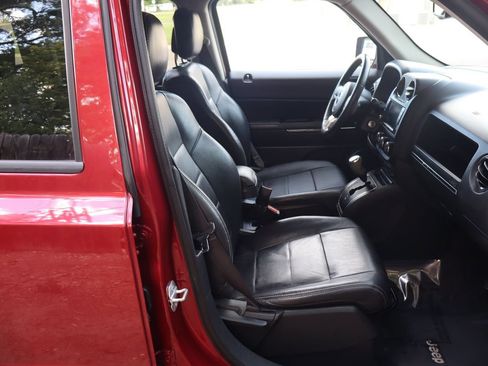 Used 2015 Jeep Patriot Limited w/ Sun/Sound Group FWD image 22