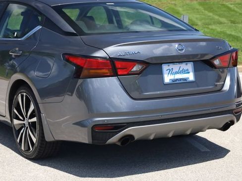 Used 2020 Nissan Altima 2.0 SR FWD image 7