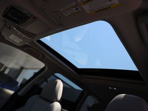Certified 2023 Subaru Forester Premium AWD/4WD image 52