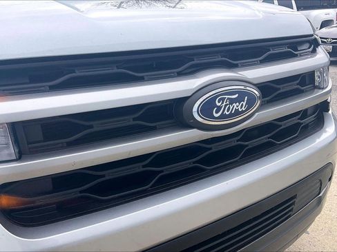 Used 2024 Ford Expedition XLT image 35