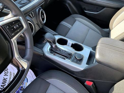 Used 2024 Chevrolet Blazer LT w/ Convenience Package image 14