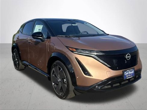 Used 2025 Nissan Ariya Platinum image 5