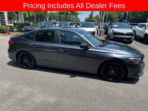 Used 2023 Honda Civic Sport image 4