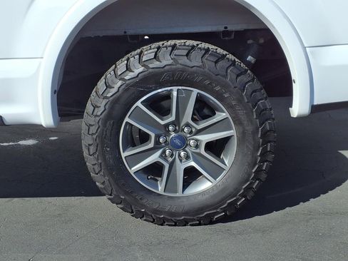 Used 2015 Ford F150 Lariat image 4