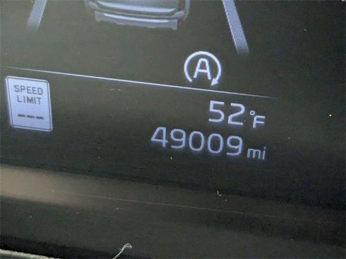 Used 2024 Kia Telluride S image 18