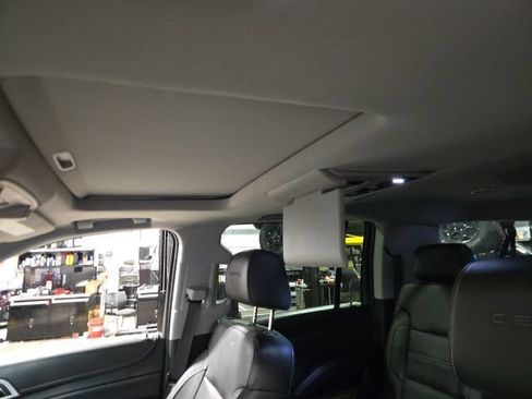 Used 2016 GMC Yukon XL Denali w/ Open Road Package AWD/4WD image 15