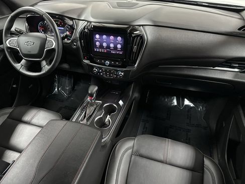 Used 2023 Chevrolet Traverse RS image 11