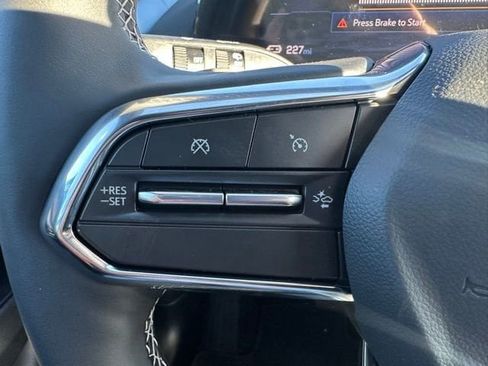 New 2024 Chevrolet Equinox EV LT AWD/4WD image 14