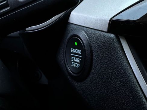 Used 2022 Ford Escape SE w/ Convenience Package FWD image 29