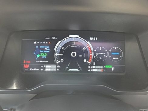 Used 2024 Toyota Tundra Limited AWD/4WD image 31