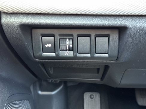 Used 2023 Subaru Legacy Premium image 12