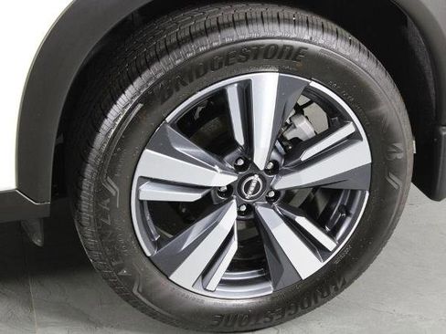 Certified 2023 Nissan Rogue SL image 13