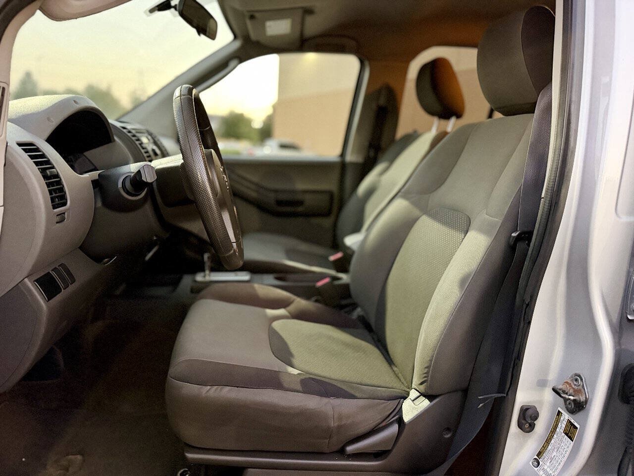 Used 2012 Nissan Xterra X AWD/4WD image 12
