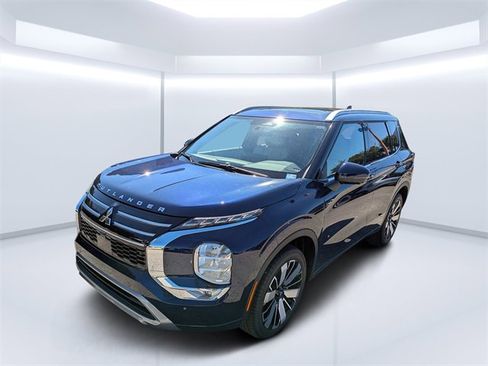 New 2025 Mitsubishi Outlander SEL image 7