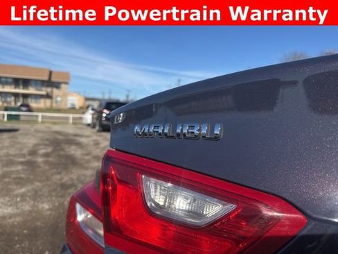 Used 2025 Chevrolet Malibu LT image 9