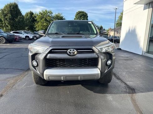 Used 2020 Toyota 4Runner TRD Off-Road Premium w/ Moonroof Package AWD/4WD image 2