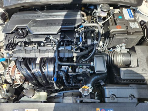 Certified 2025 Hyundai Elantra Sport w/ Cargo Package FWD image 17