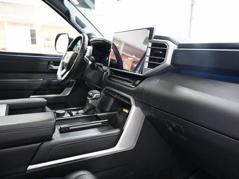 Used 2023 Toyota Sequoia Platinum image 14